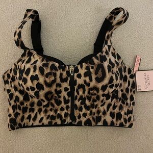 Victoria’s Secret knockout front zip sports bra 34B NWT